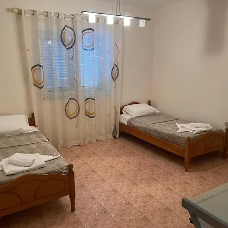 Center Appartament- Dario Τίρανα