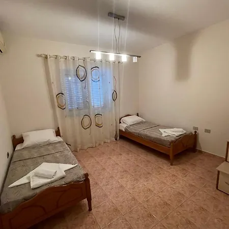 Center Appartament- Dario